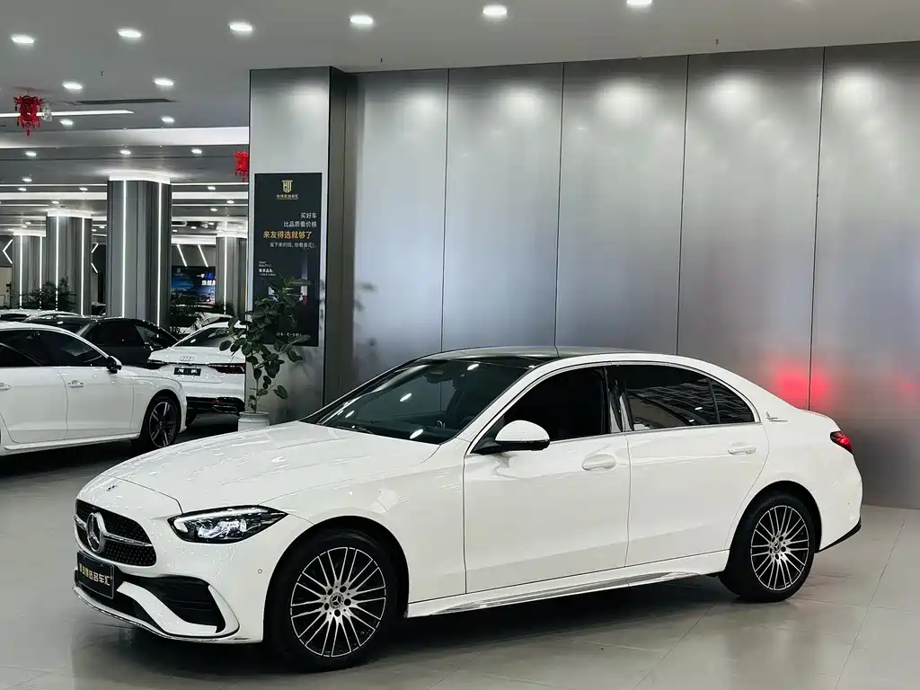 Mercedes-Benz C-Class 2024