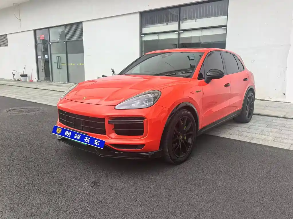 Porsche Cayenne Hybrid 2022