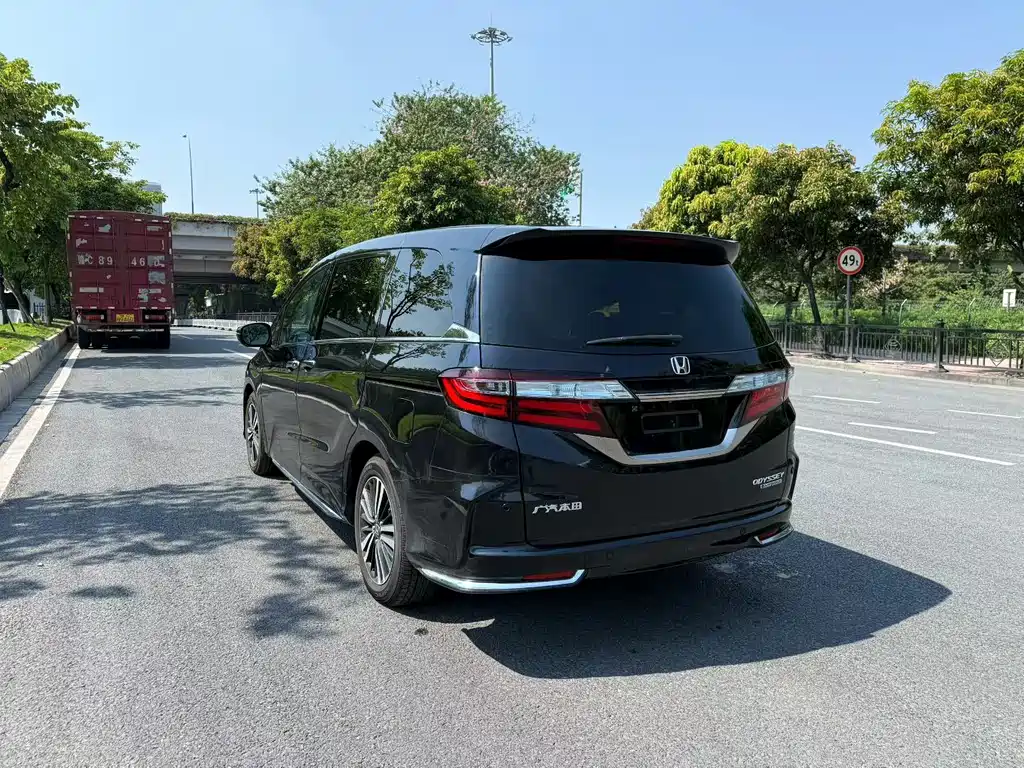 Honda Odyssey — миниатюра 4