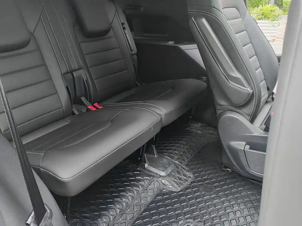 Volkswagen Talagon — миниатюра 15