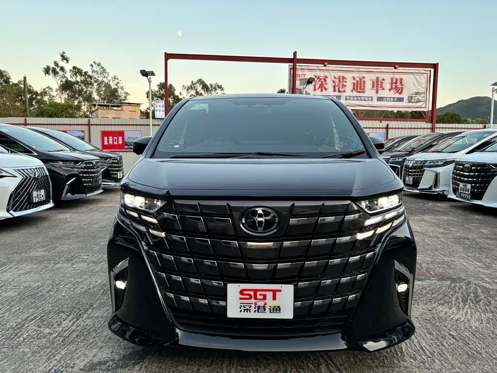 Toyota Alphard 0