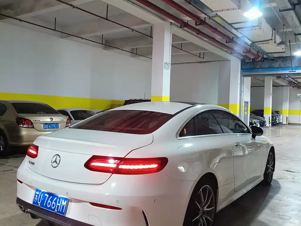 Mercedes-Benz E-Class (Import) — миниатюра 3