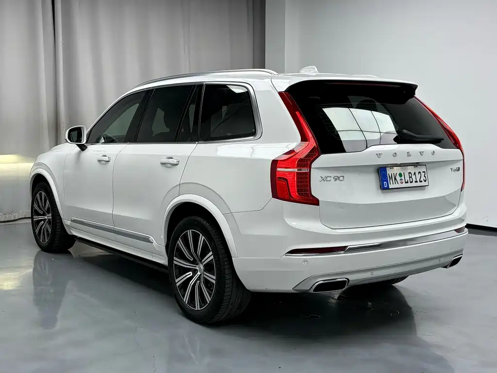 Volvo XC90 — миниатюра 3