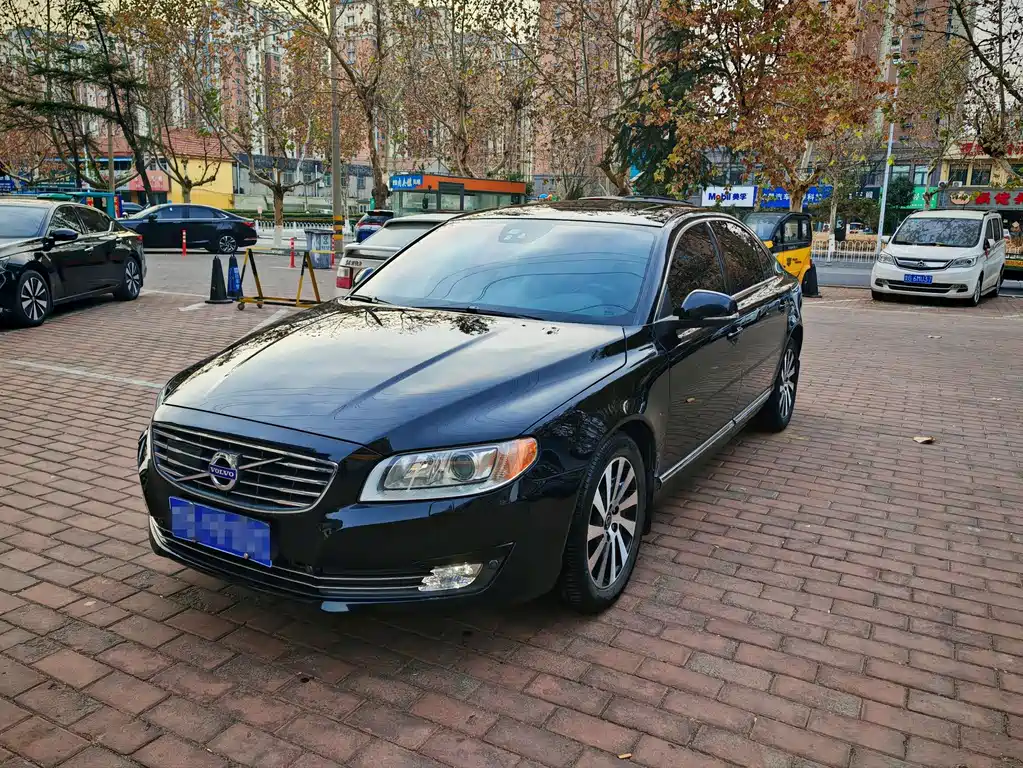 Volvo S80L 2014