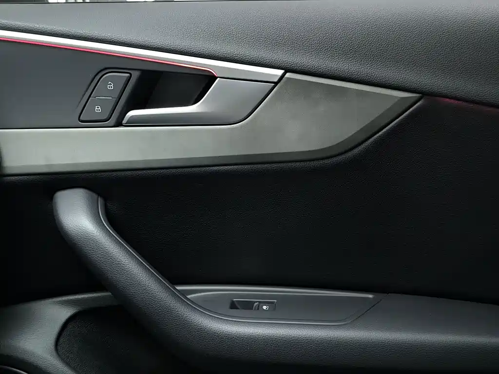 Audi A4L — миниатюра 14
