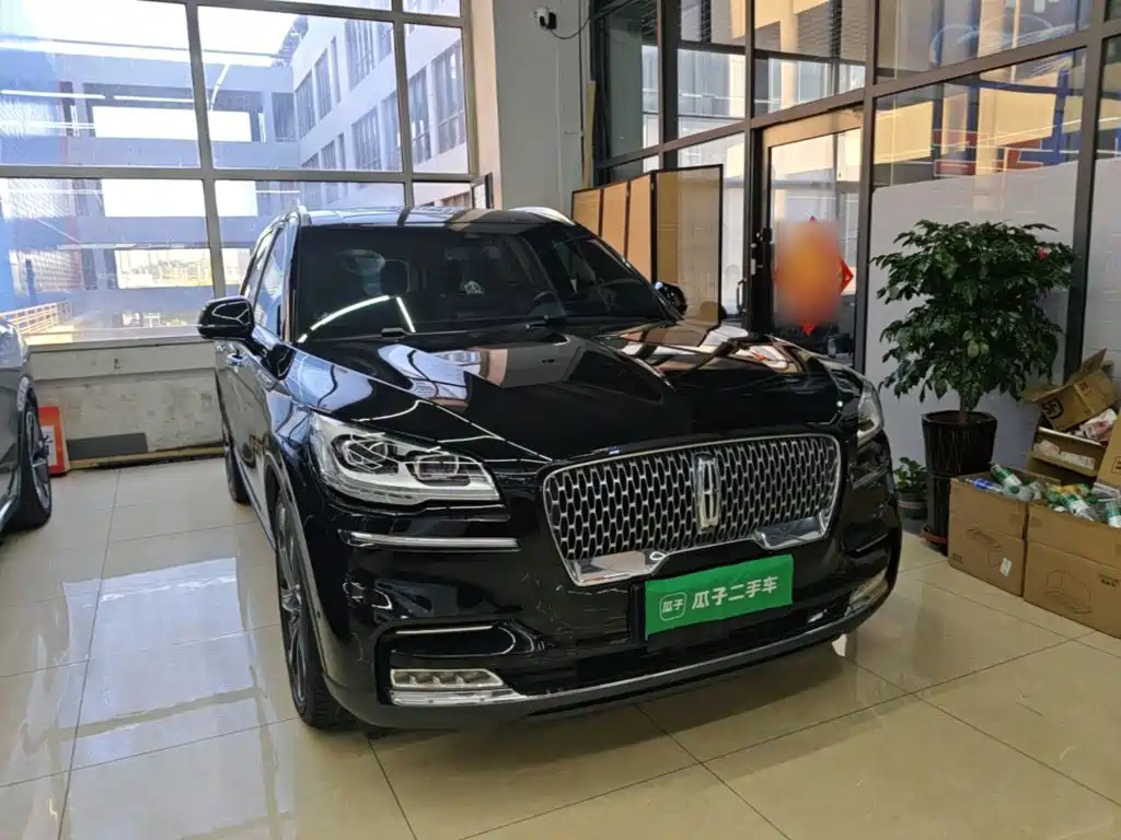 Lincoln Aviator — миниатюра 4