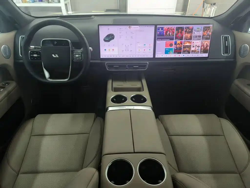 Li Auto L8 2025 Pro
