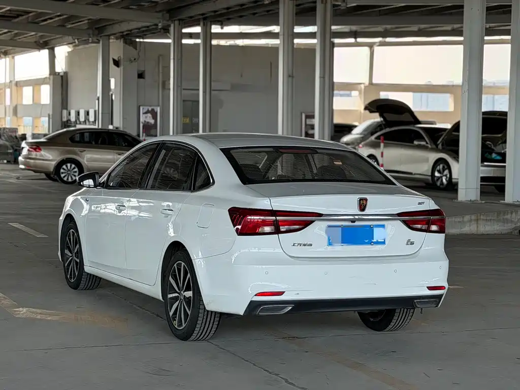 Roewe Roewe i6 Classic — миниатюра 10