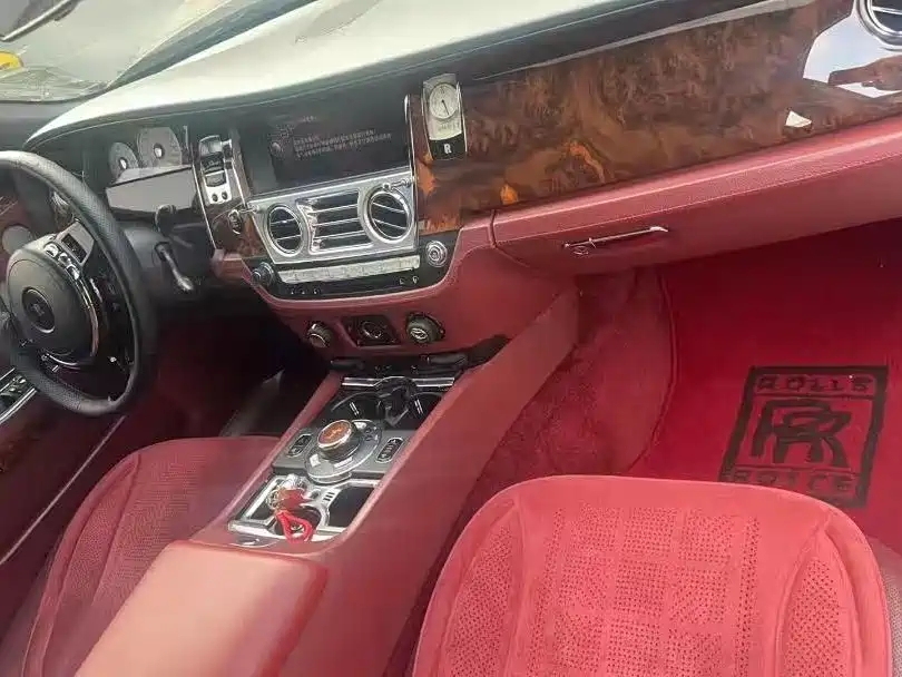 Rolls-Royce Ghost — миниатюра 7