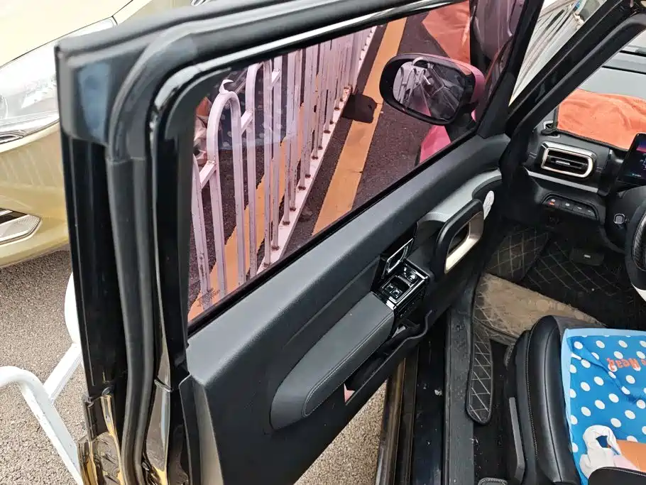 Baojun KiWi EV — миниатюра 7