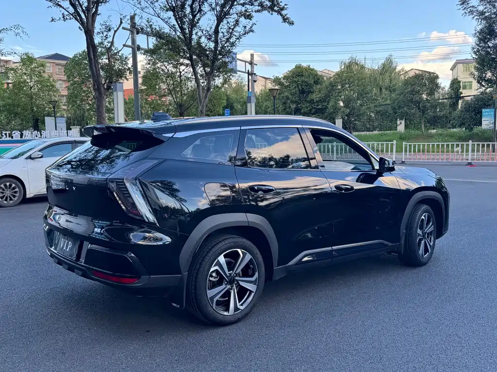 Geely Boyue L — миниатюра 4