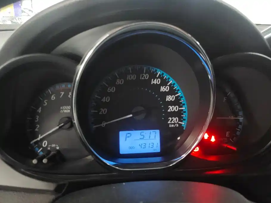 Toyota Yaris L — миниатюра 14