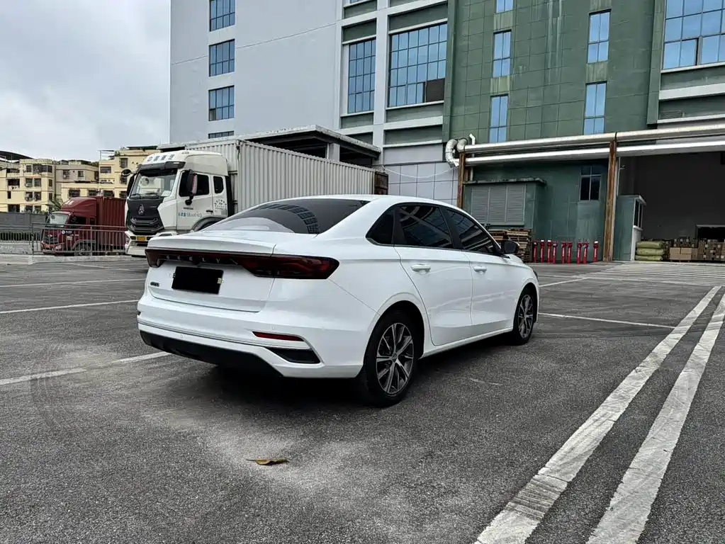 Geely Emgrand 4th Gen 1.5L CVT Flagship Type, фото 28