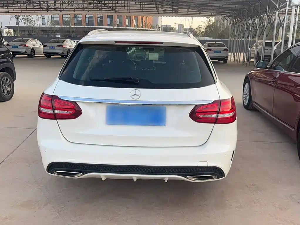 Mercedes-Benz C-Class (Import) — миниатюра 13