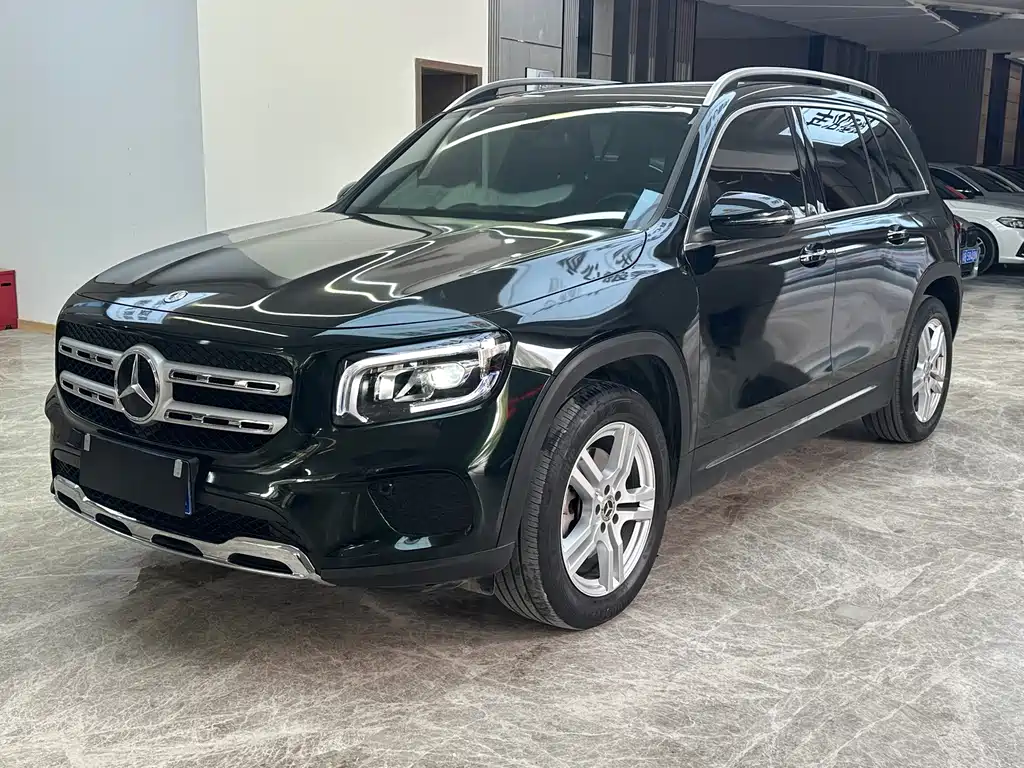 Mercedes-Benz GLB 2023