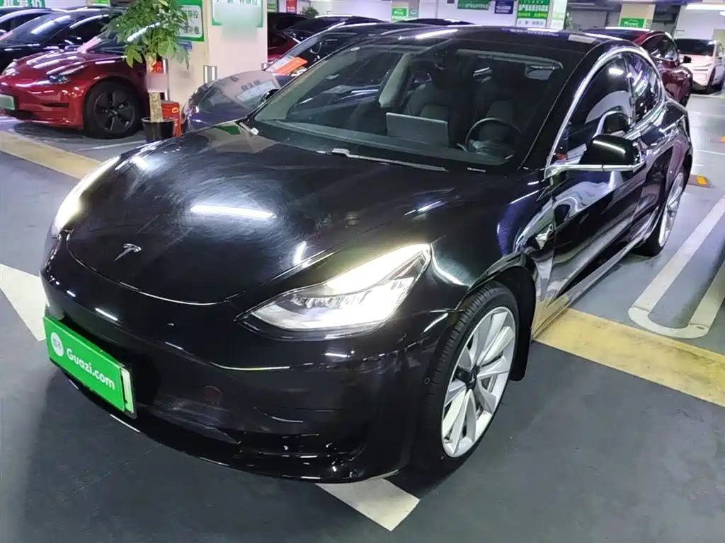 Tesla Model 3 2020