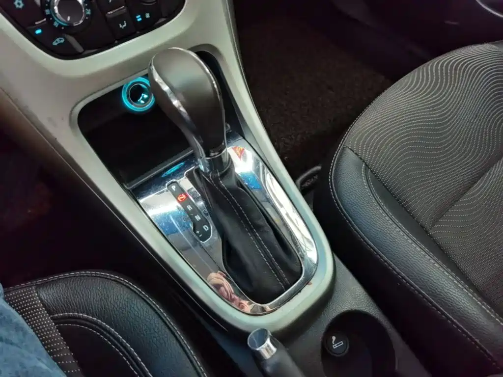 Buick Excelle — миниатюра 19