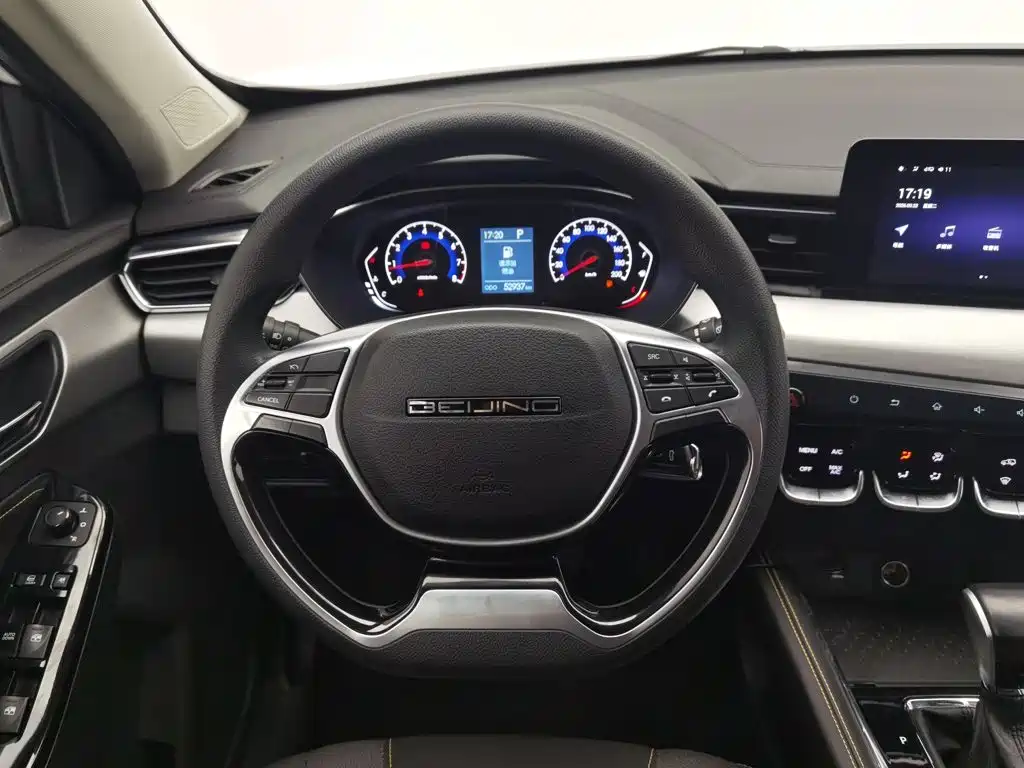 BAIC X3 — миниатюра 11