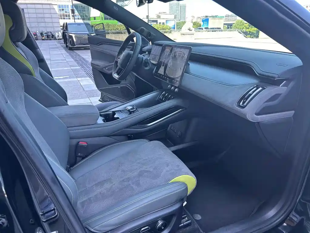 BYD L EV — миниатюра 10