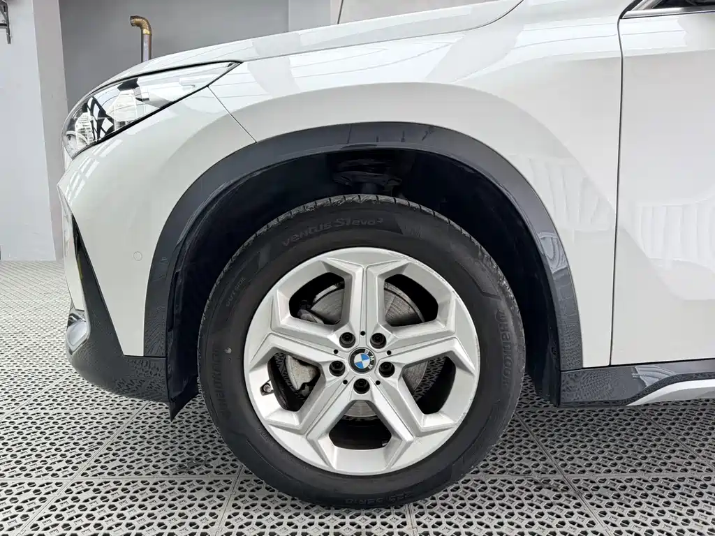 BMW X1 2023 sDrive20Li X