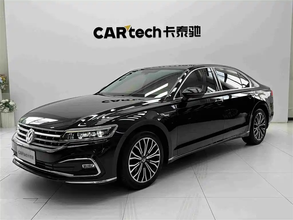 Volkswagen Phideon 380TSI Luxury Edition, фото 2