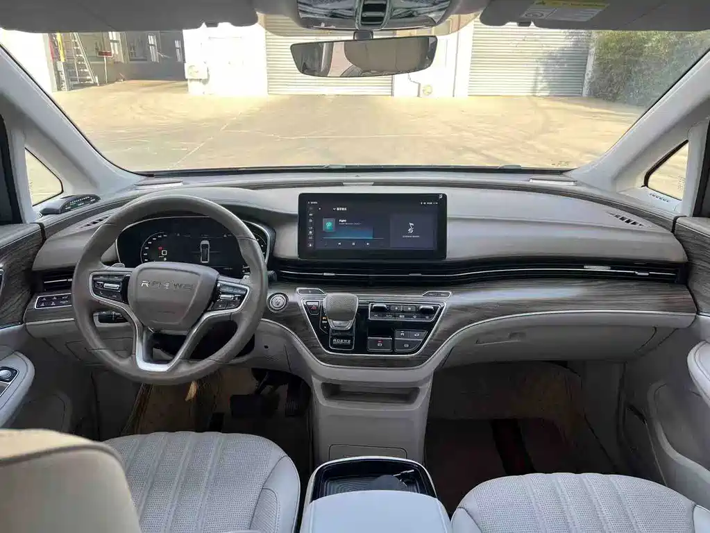 Roewe iMAX8 — миниатюра 5