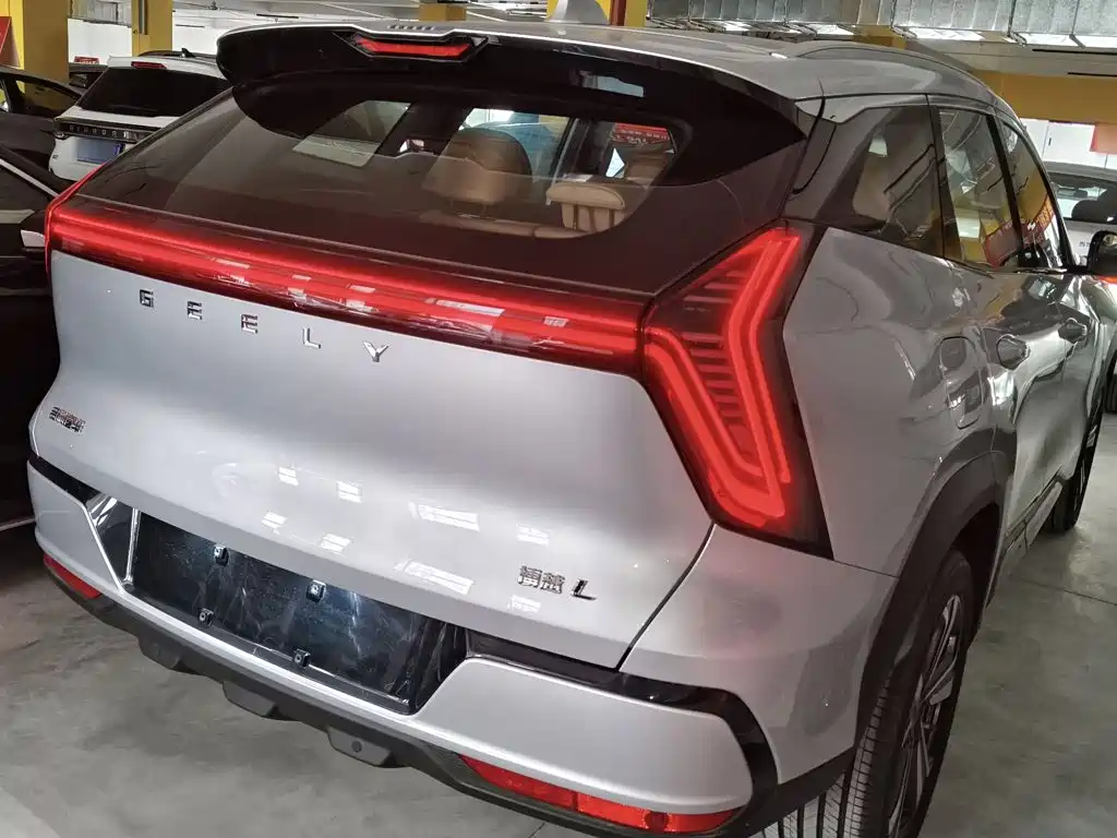 Geely Boyue L — миниатюра 7
