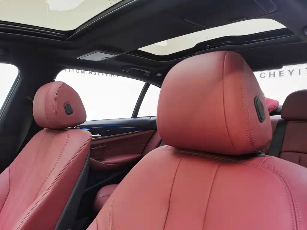 BMW 5 Series — миниатюра 15