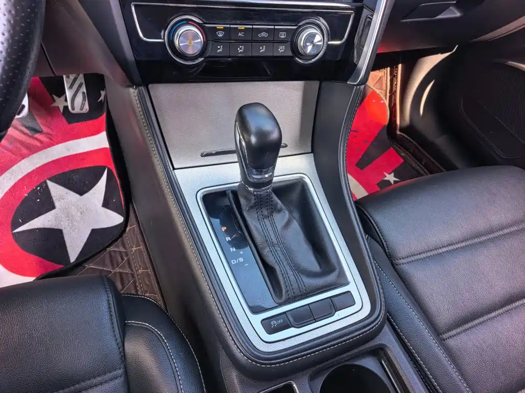 MG MG6 — миниатюра 14