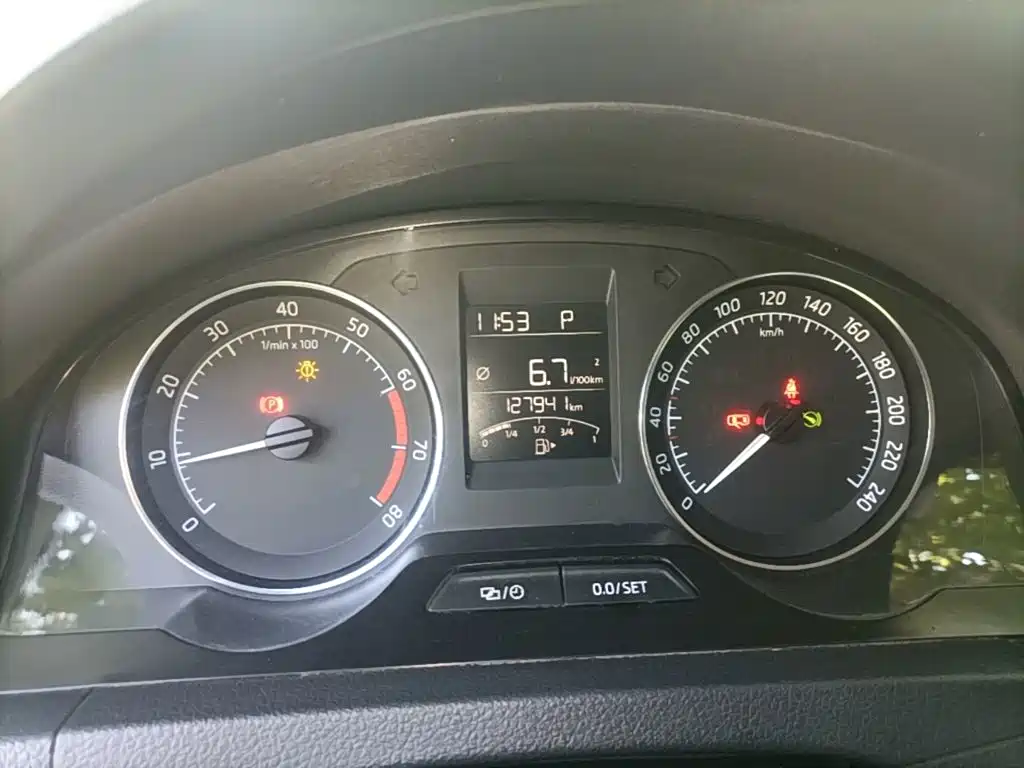 Skoda Rapid Spaceback — миниатюра 12