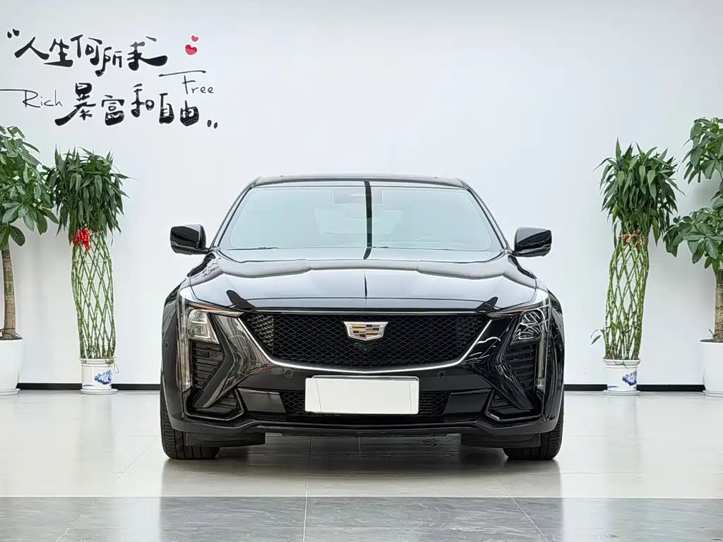 Cadillac CT5 — миниатюра 2