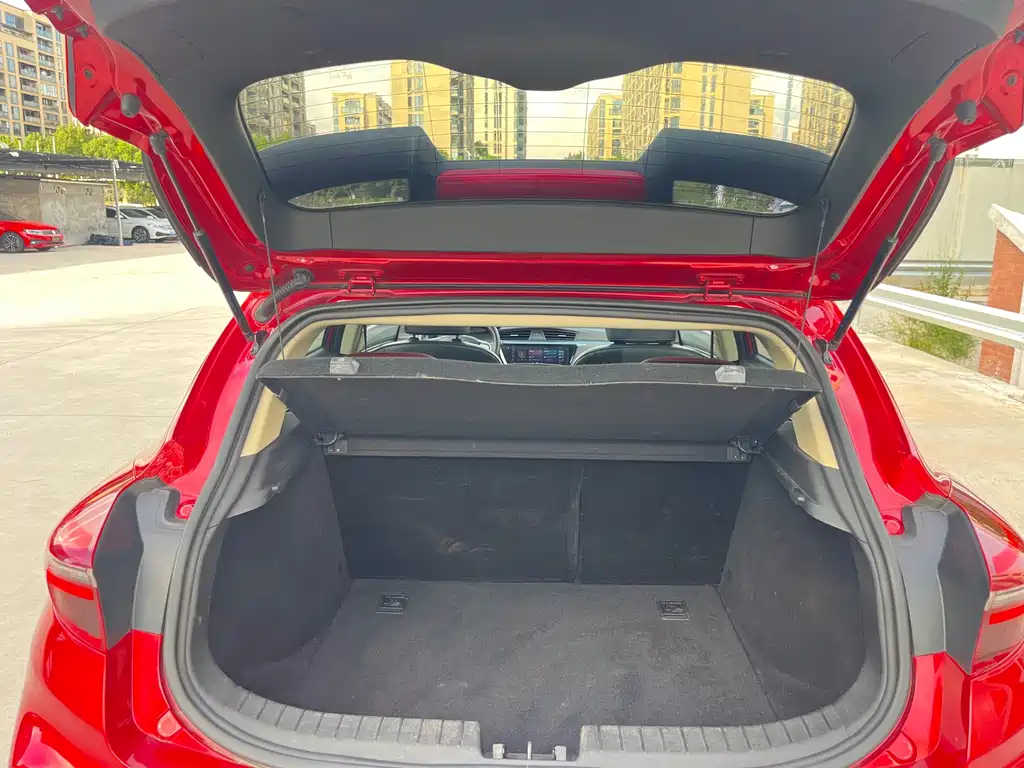 Geely Emgrand GS — миниатюра 10