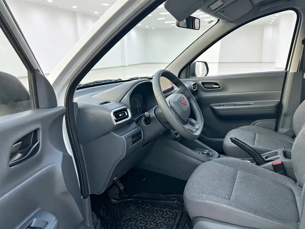 Wuling Hongguang EV — миниатюра 7