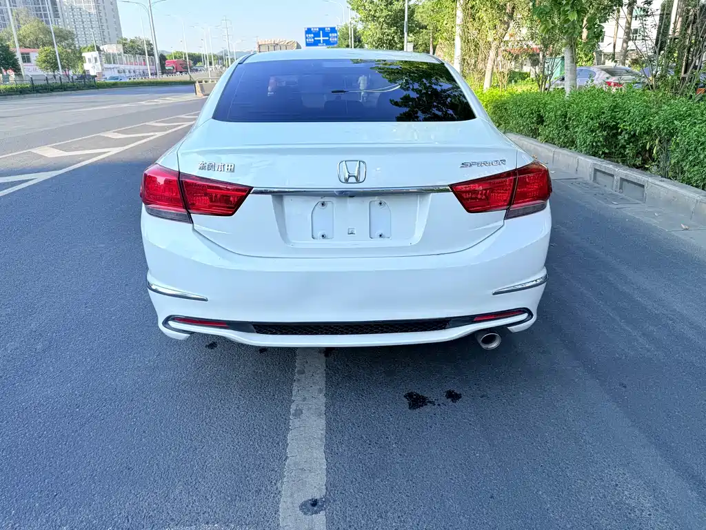 Honda Spirior — миниатюра 8