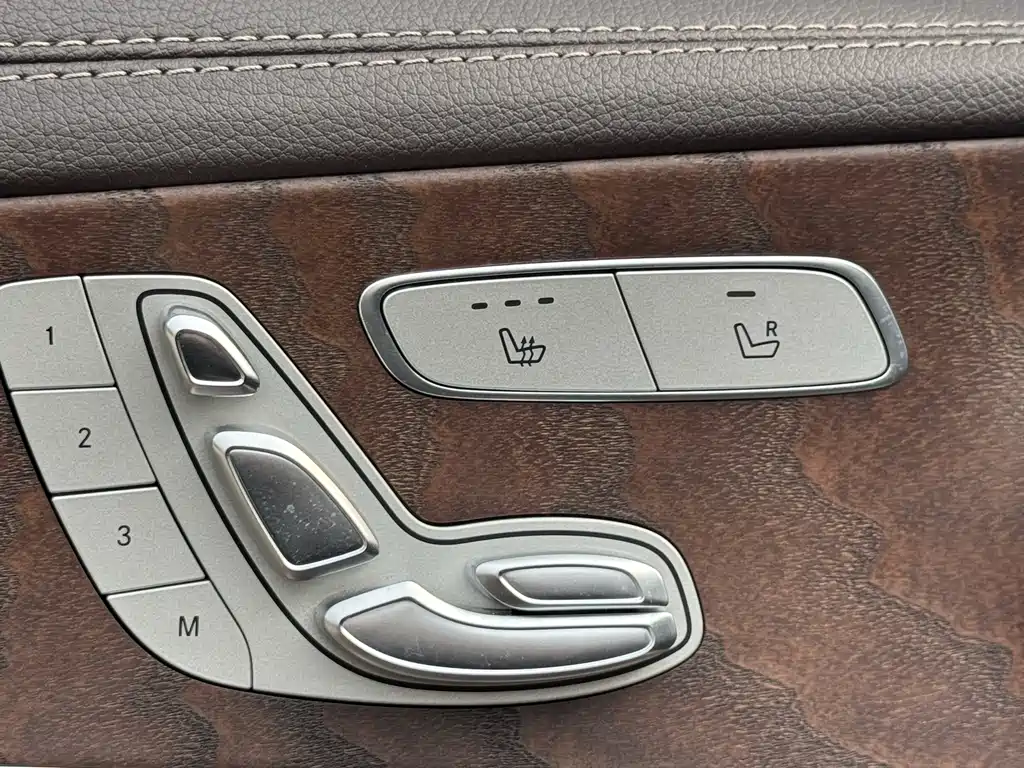 Mercedes-Benz E-Class — миниатюра 10