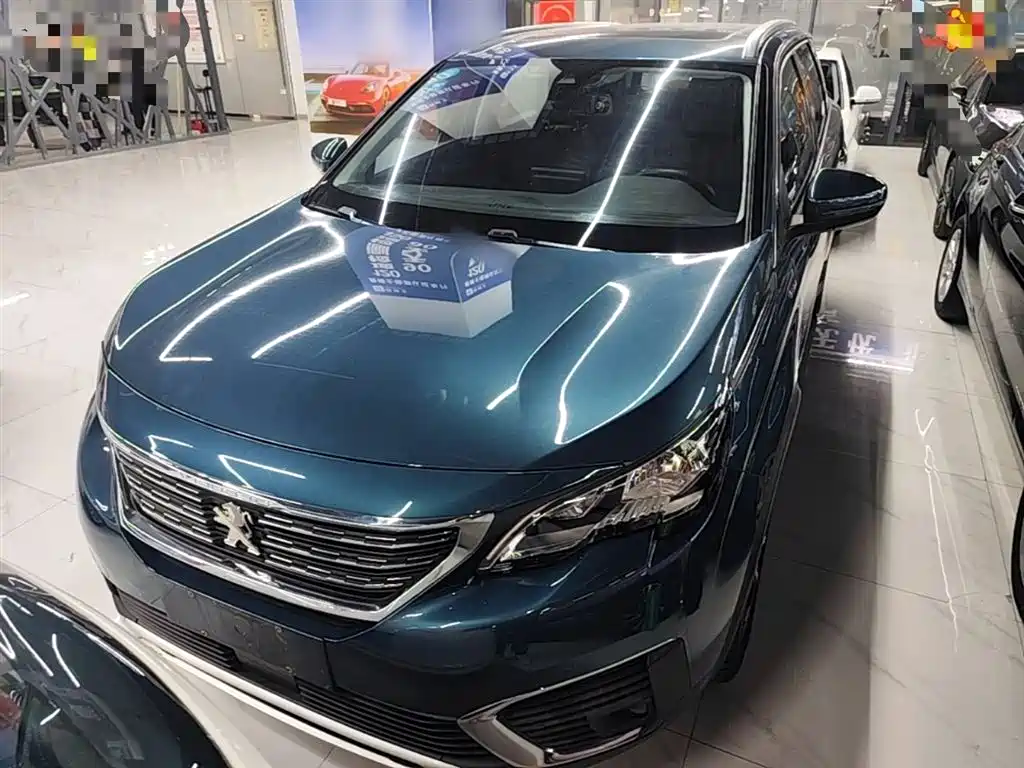 Peugeot 5008 2017 380THP 5 мест Elite