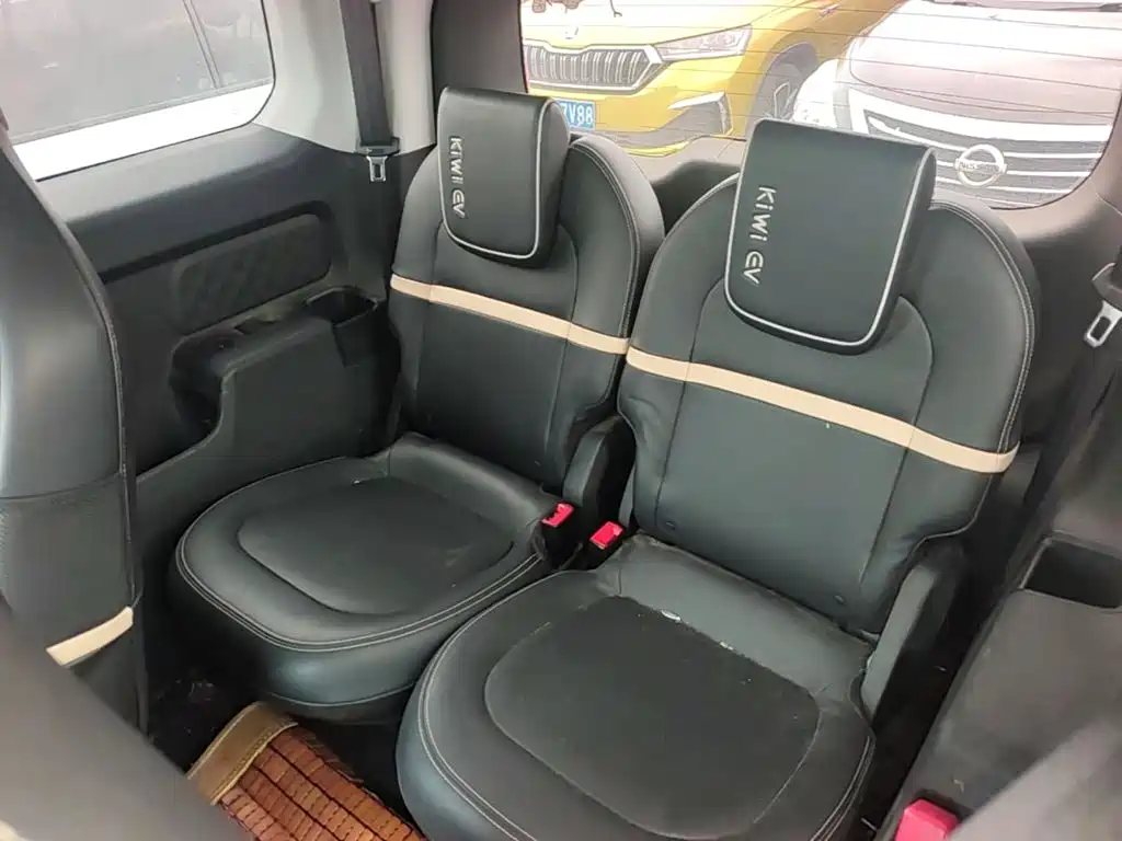 Baojun KiWi EV — миниатюра 17