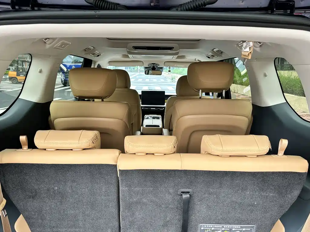 GAC Motor 传祺E8 PHEV — миниатюра 11