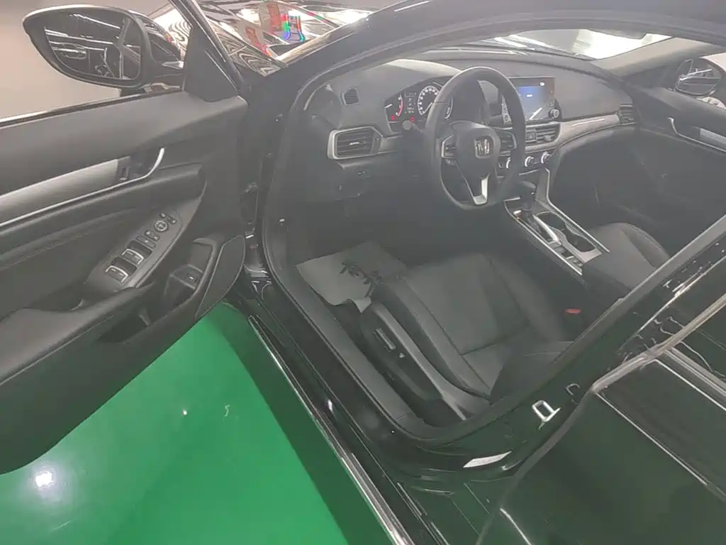 Honda Accord — миниатюра 16