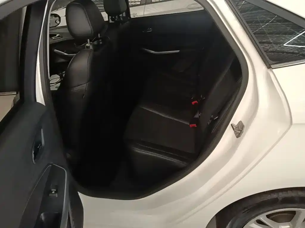 Ford Escort — миниатюра 17