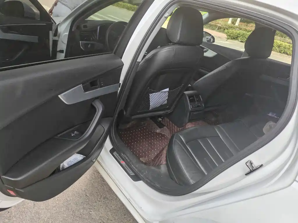 Audi A4L — миниатюра 11