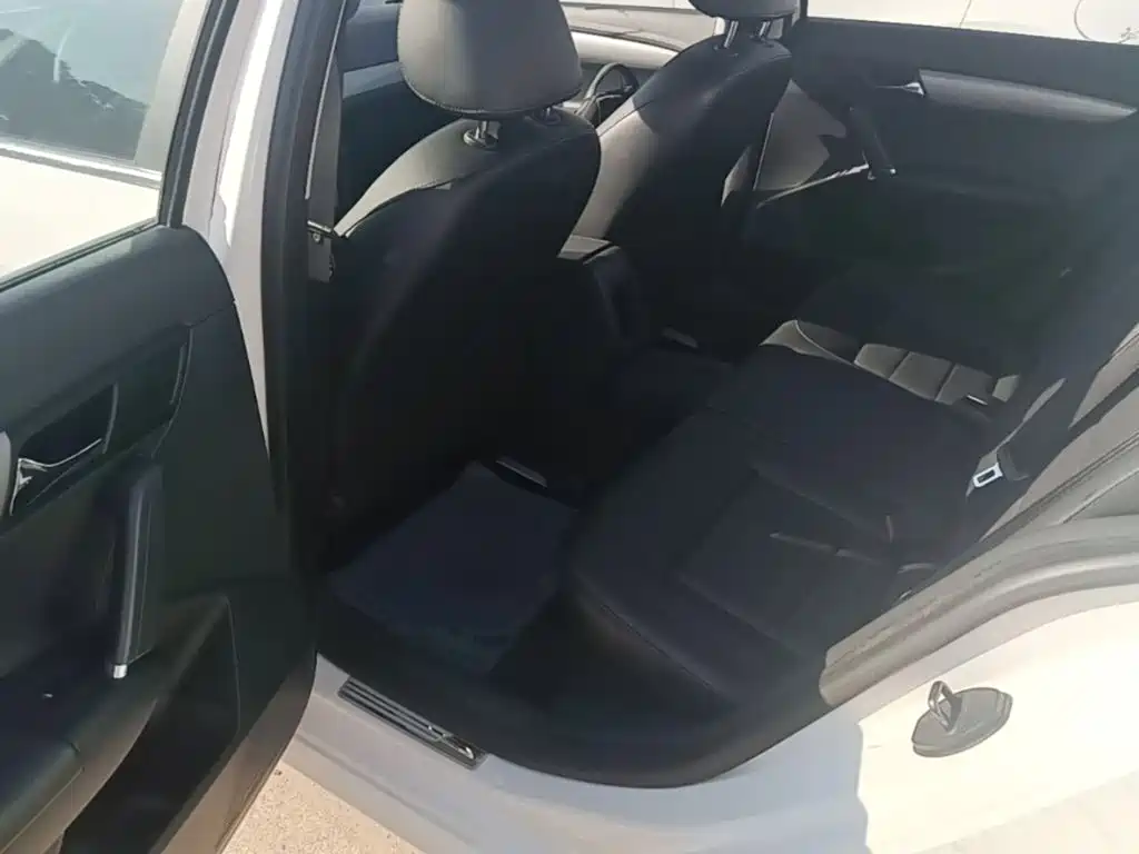 Volkswagen Lavida — миниатюра 17