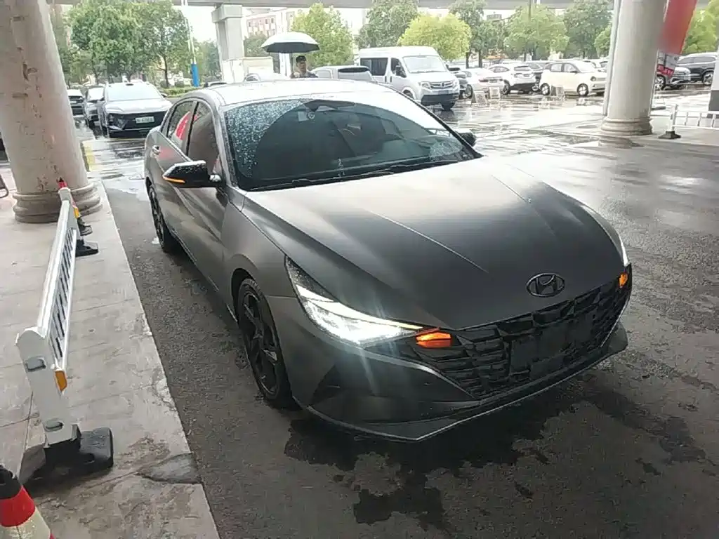 Hyundai Elantra — миниатюра 4