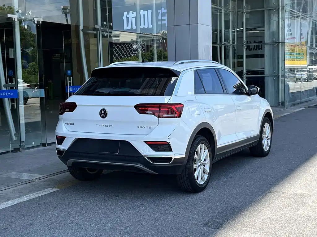 Volkswagen T-Roc — миниатюра 23