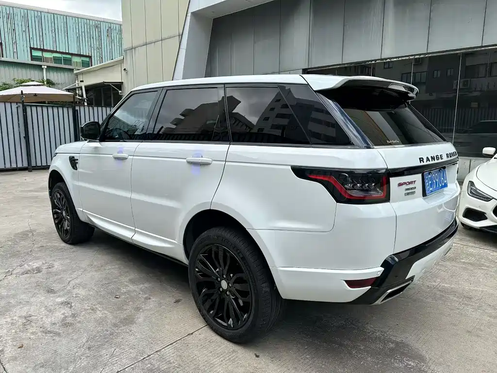 Land Rover Sport — миниатюра 7