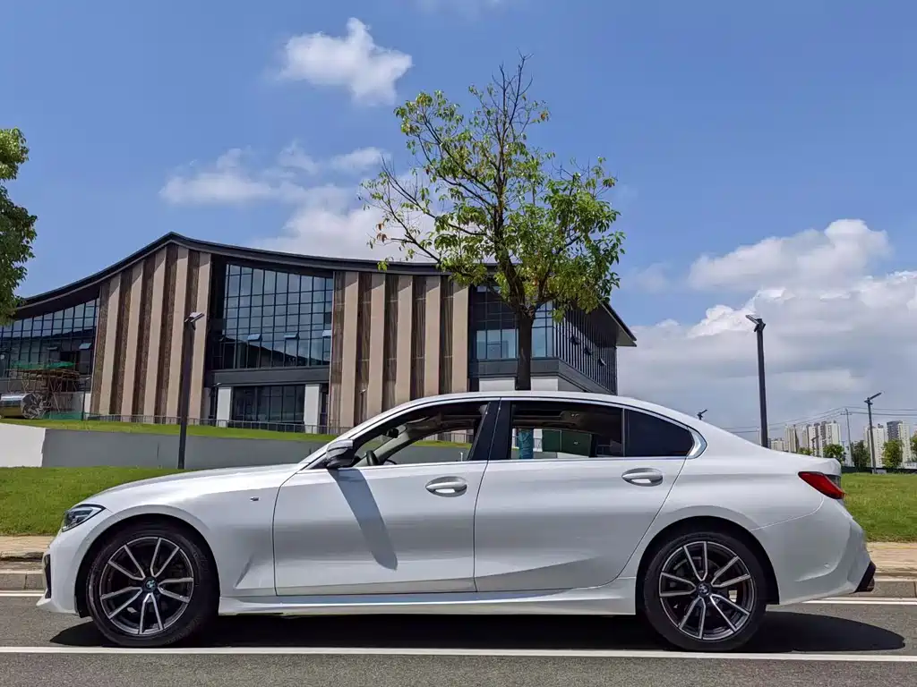 BMW 3 Series — миниатюра 5