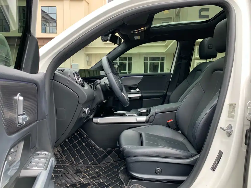 Mercedes-Benz GLB - фото 15