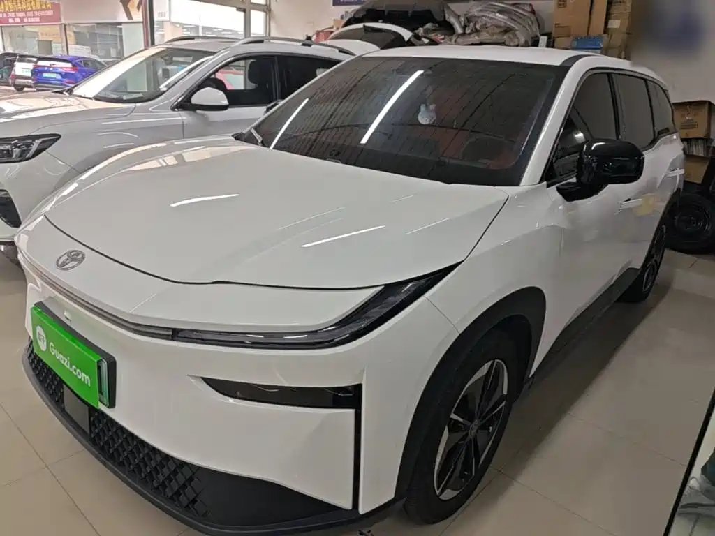 Toyota bZ3X — миниатюра 2