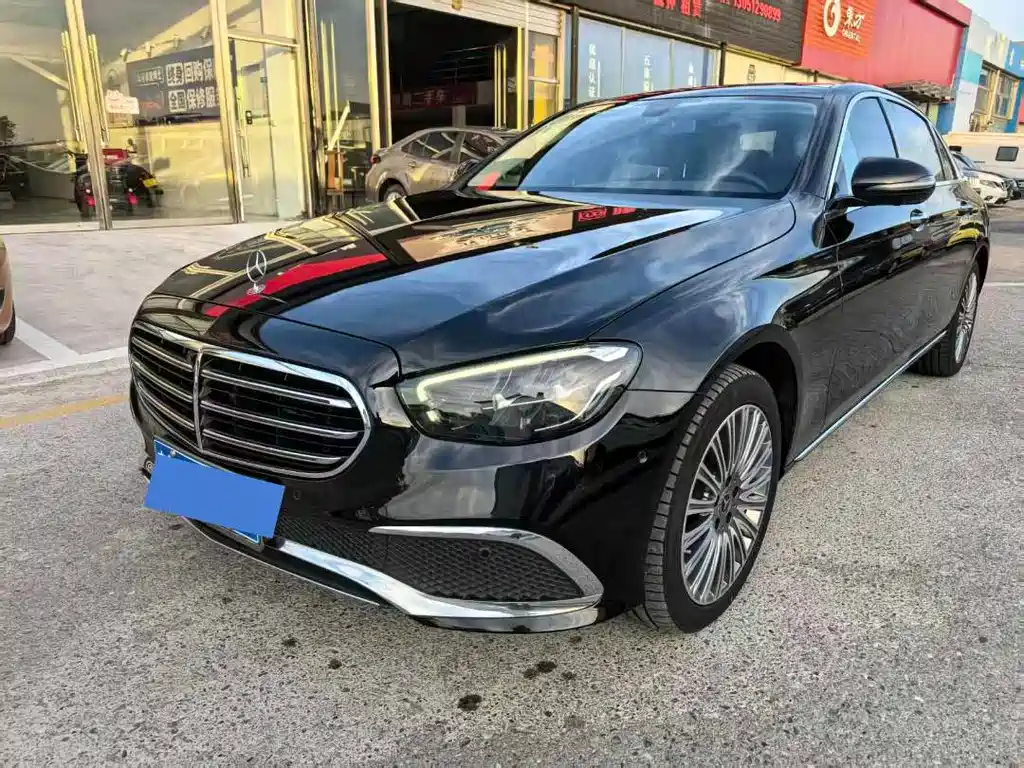 Mercedes-Benz E-Class 2021