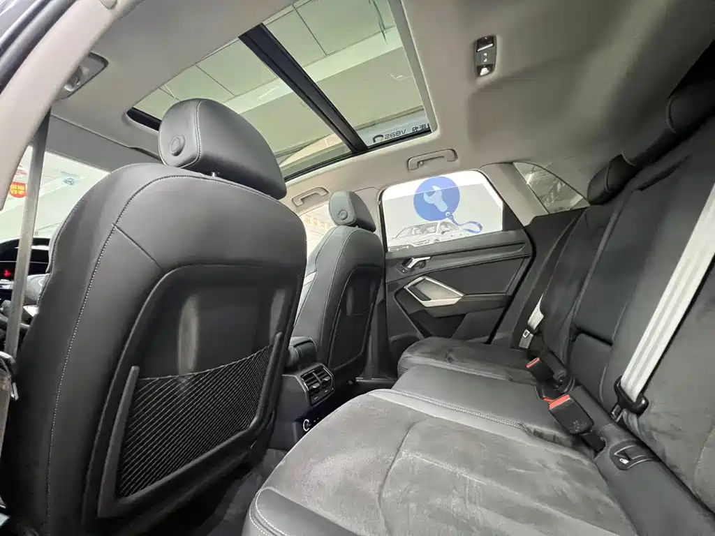 Audi Q3 2023 35 TFSI (1.4T)